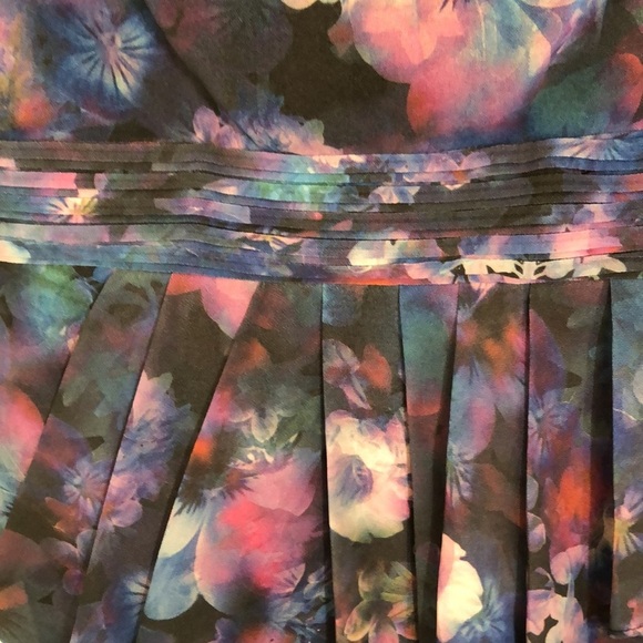 Guess Strapless Floral Cocktail Dress – Purple Blue Print – Size 6 - Picture 7 of 13